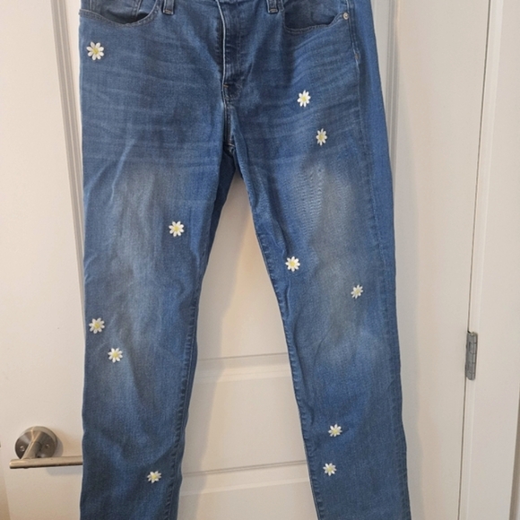 Unique J. Crew daisy embroidered jeans 29T - Picture 5 of 5